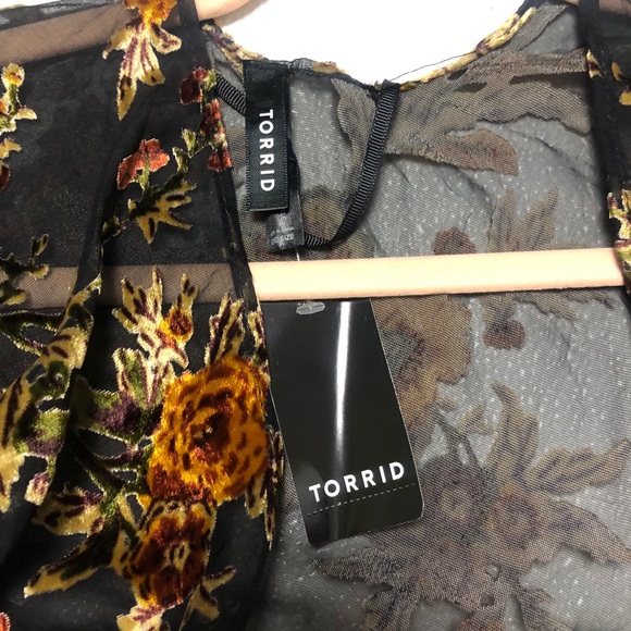 Torrid MULTI FLORAL BURNOUT RUANA kimono shrug - Picture 11 of 12